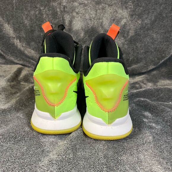 Nike LEBRON Witness V 5 GRINCH Men's Lime Glow Volt  sz 12 - Picture 4 of 8